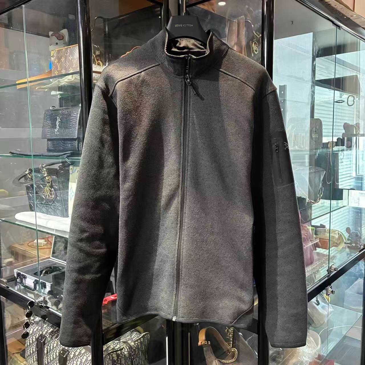 Arc'teryx Arc'teryx Light Jacket l Men Size US L / EU 52-54 / 3 - 1 Thumbnail
