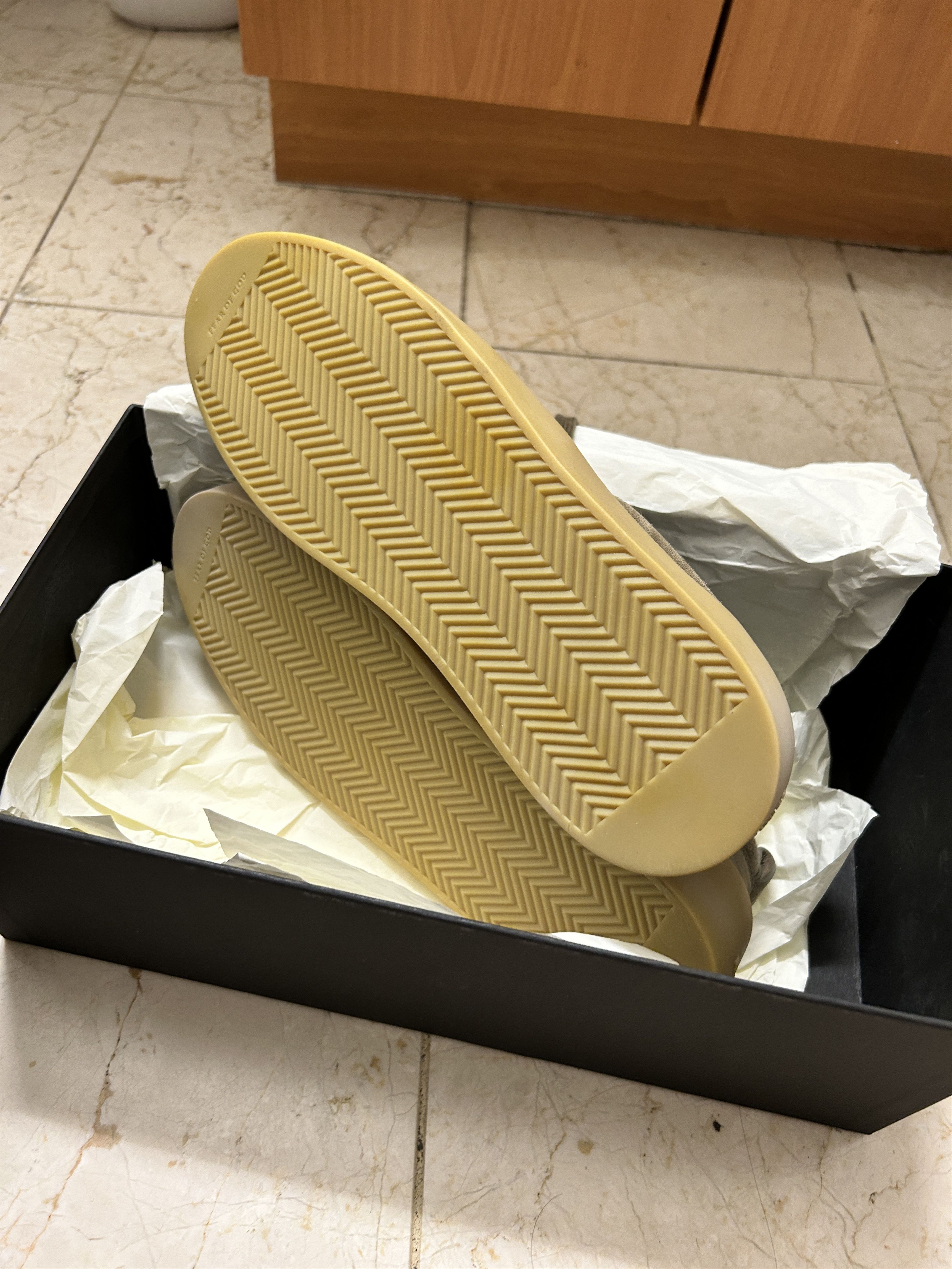 Fear of God fear of god 101 lace up sneaker - taupe size 9 Size US 9 / EU 42 - 4 Thumbnail