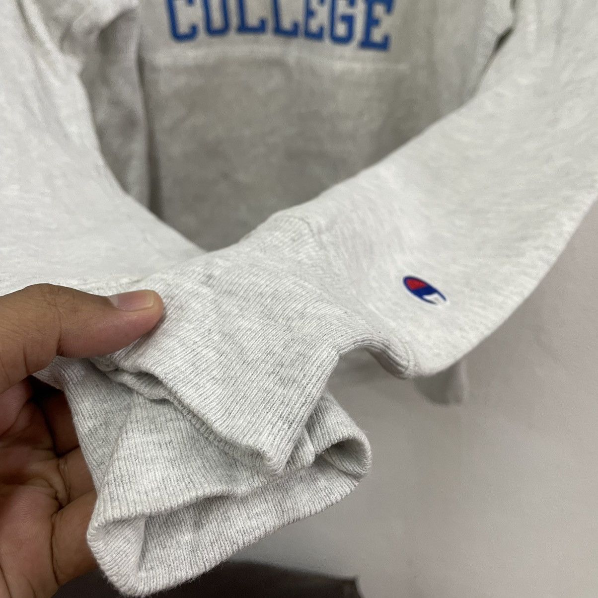 Other 🔥Champion Reverse Weave Simmons College Pullover Hoodie Size US M / EU 48-50 / 2 - 8 Thumbnail