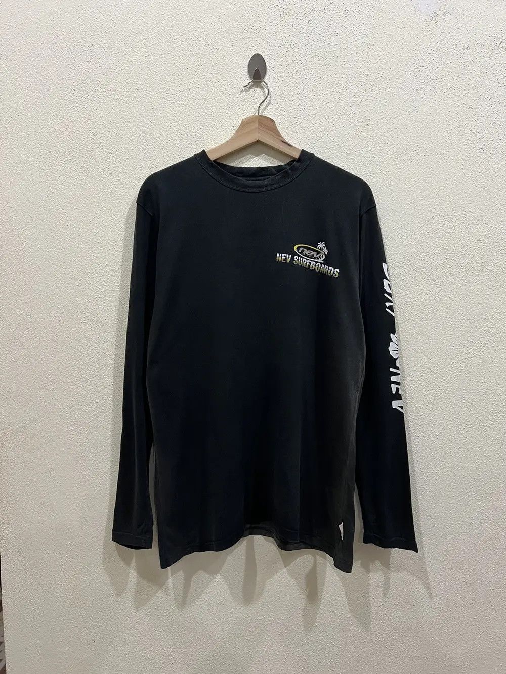 Vintage Vintage Nev Surf Boards Long Sleeve Tshirt Size US L / EU 52-54 / 3 - 2 Thumbnail