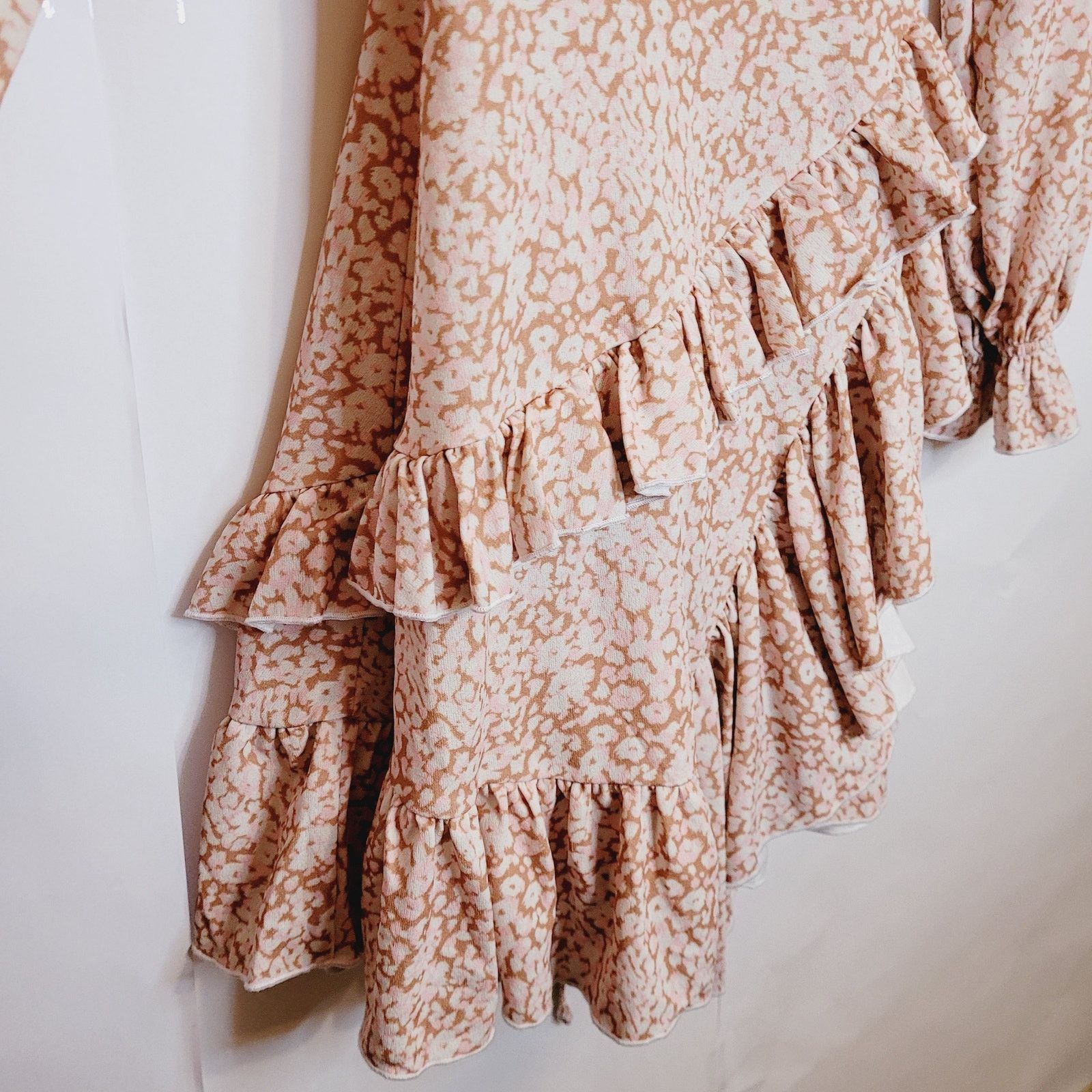 Ted Baker NewTed Baker Quiin pink floral ruffle long sleeve wrap dress Size M / US 6-8 / IT 42-44 - 7 Thumbnail