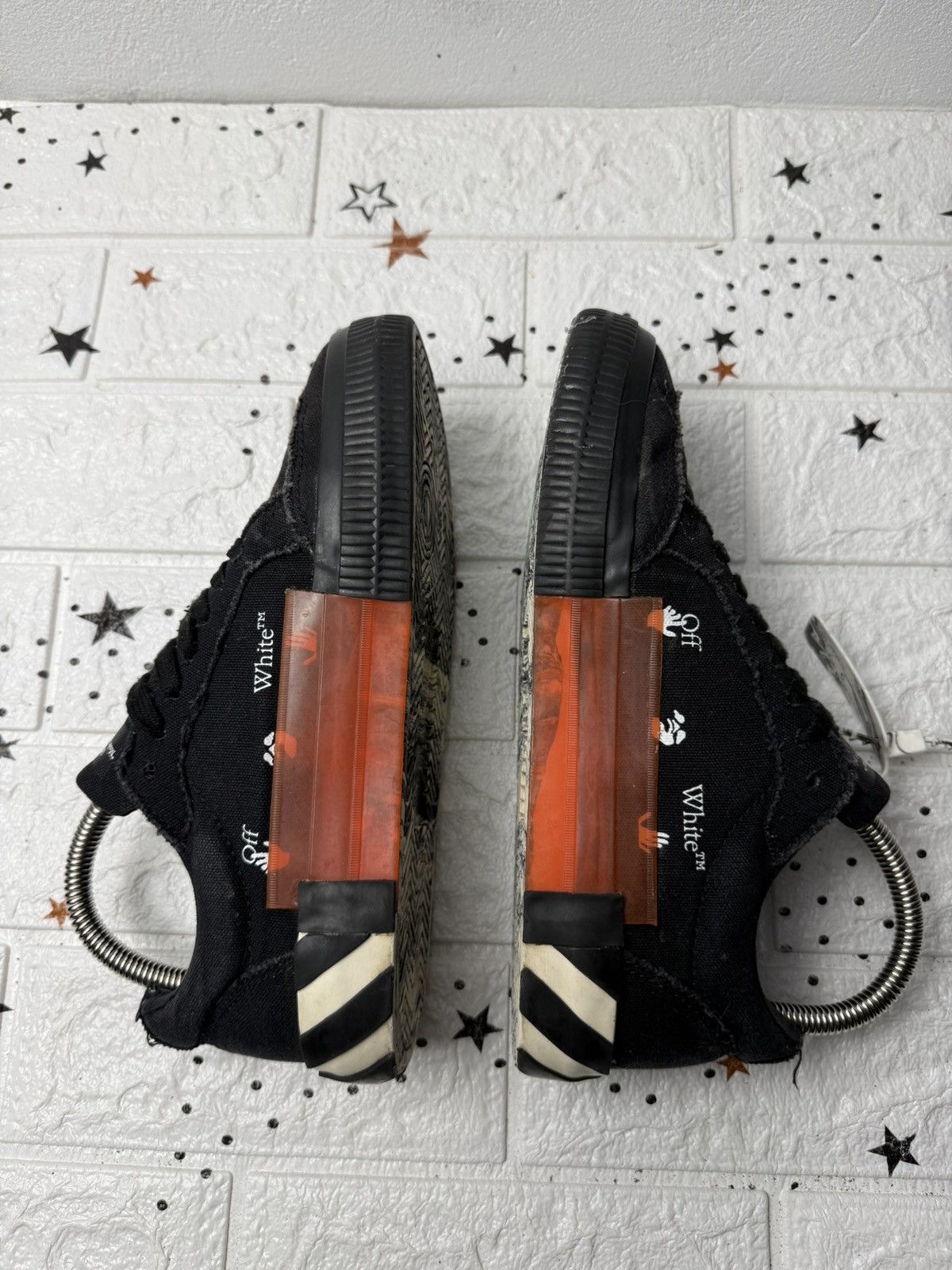 Off-White Off-White Low Vulcanized Canvas US6 UK5.5 EUR38 Sneakers Size US 6 / EU 39 - 9 Thumbnail