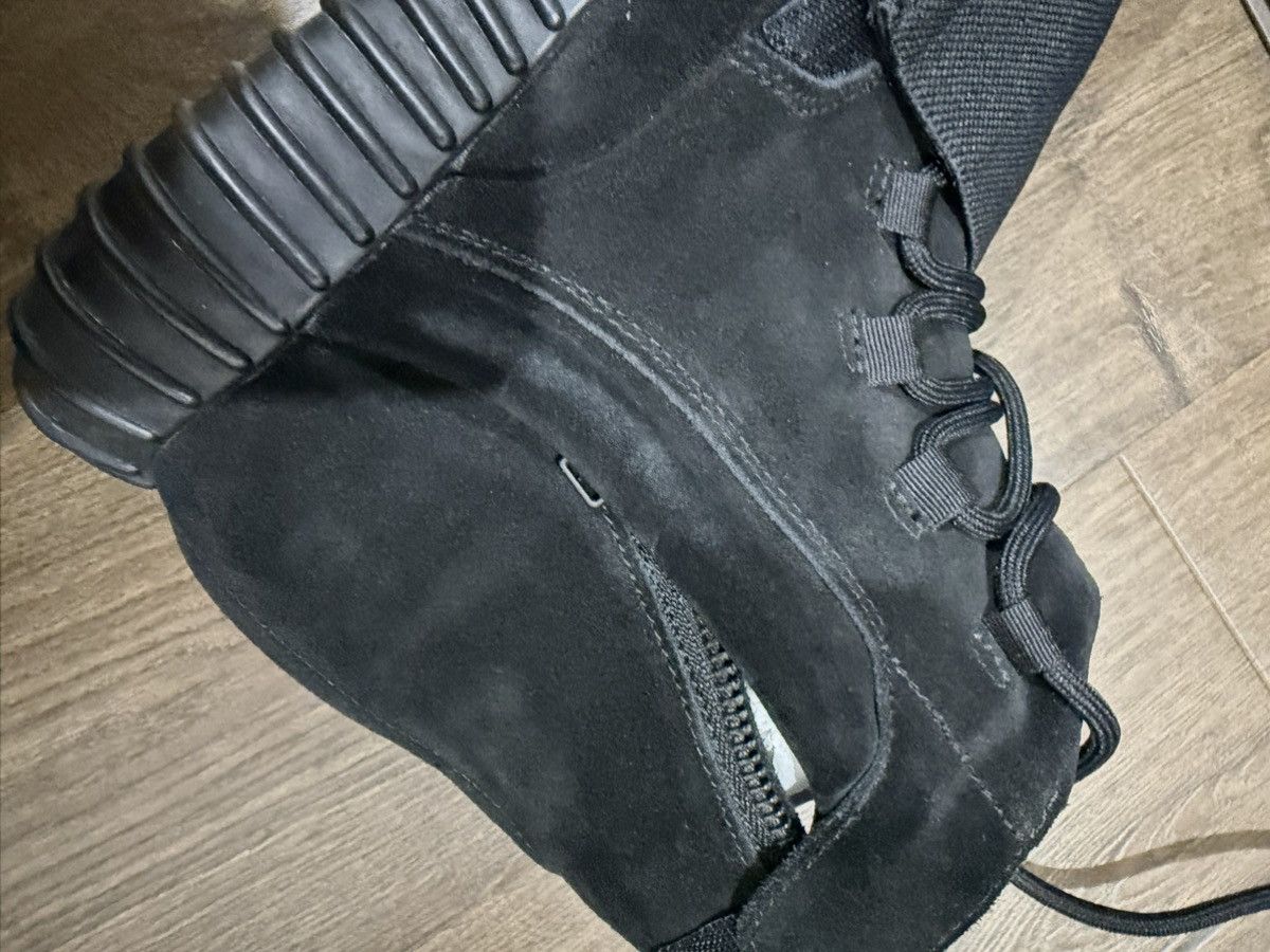 Yeezy Adidas Yeezy Boost 750 Size US 8 / EU 41 - 12 Thumbnail