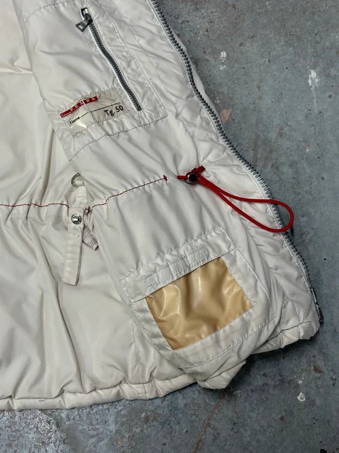Prada 2000s Prada White Puffer Hooded Vest Jacket Size US L / EU 52-54 / 3 - 10 Thumbnail