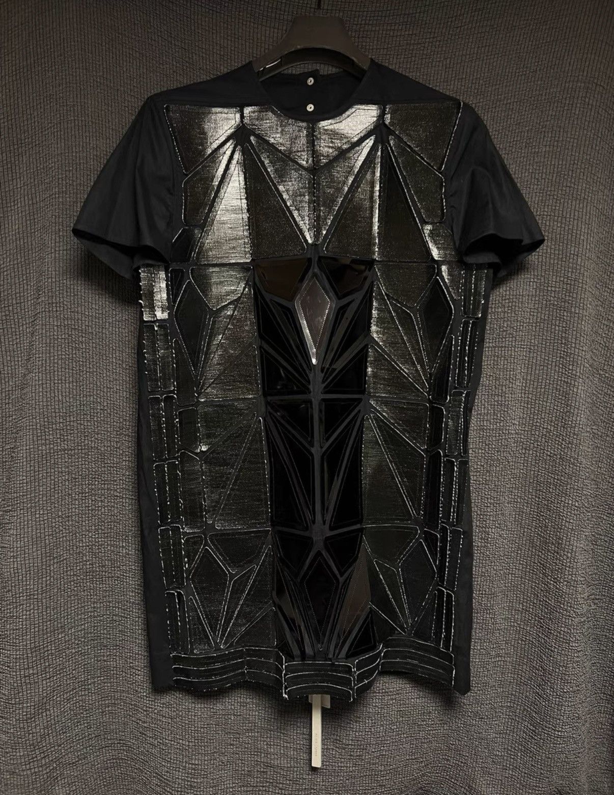 Rick Owens Rick Owens 19SS Mainline Runway Sequin Scale Armor T-Shirt Size US M / EU 48-50 / 2 - 1 Thumbnail