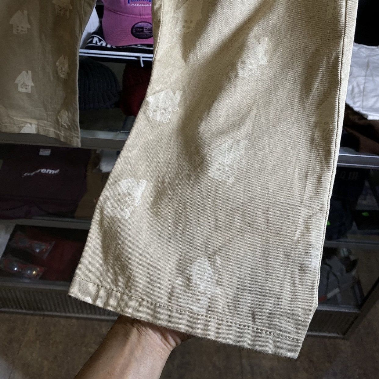 Ne-Net Ne-net Beige All Over House Print Pants Relaxed Wide Leg 30 Size US 30 / EU 46 - 6 Thumbnail