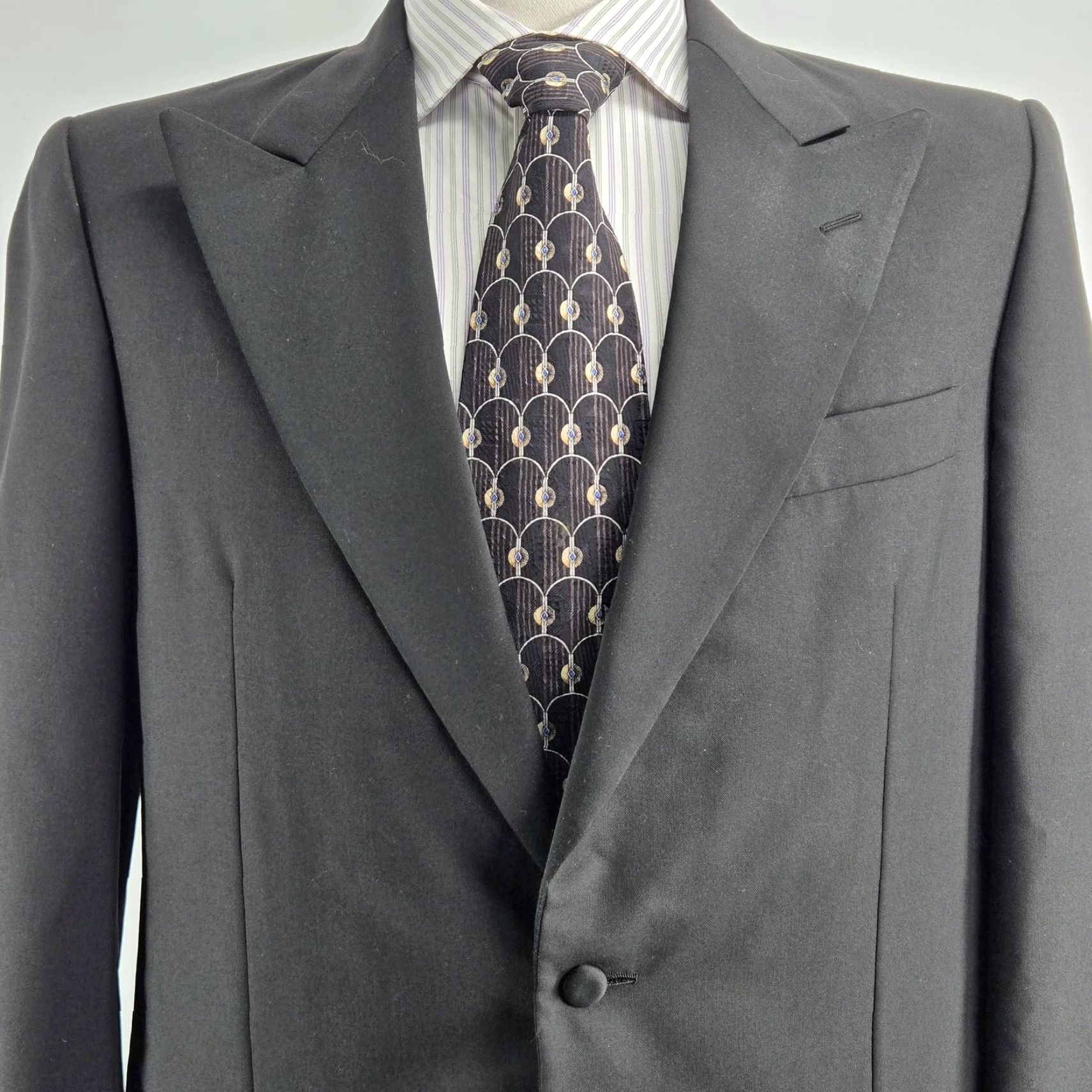 Vintage Hickey Freeman Suit Jacket Mens 40R Black Wool Tweed Single-Breasted One-Button Notch Lapel 2-Piece Classic Fit Capable Formal Business Mens Size 40R - 3 Thumbnail