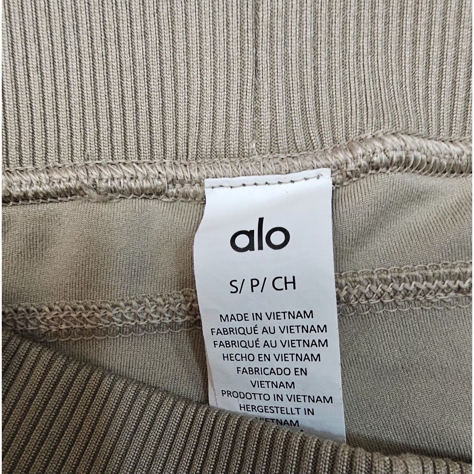 Alo Alo Yoga Washed Alosoft High-Waist Sunday Leggings Cool S Size 25" / US 0 / IT 36 - 9 Thumbnail