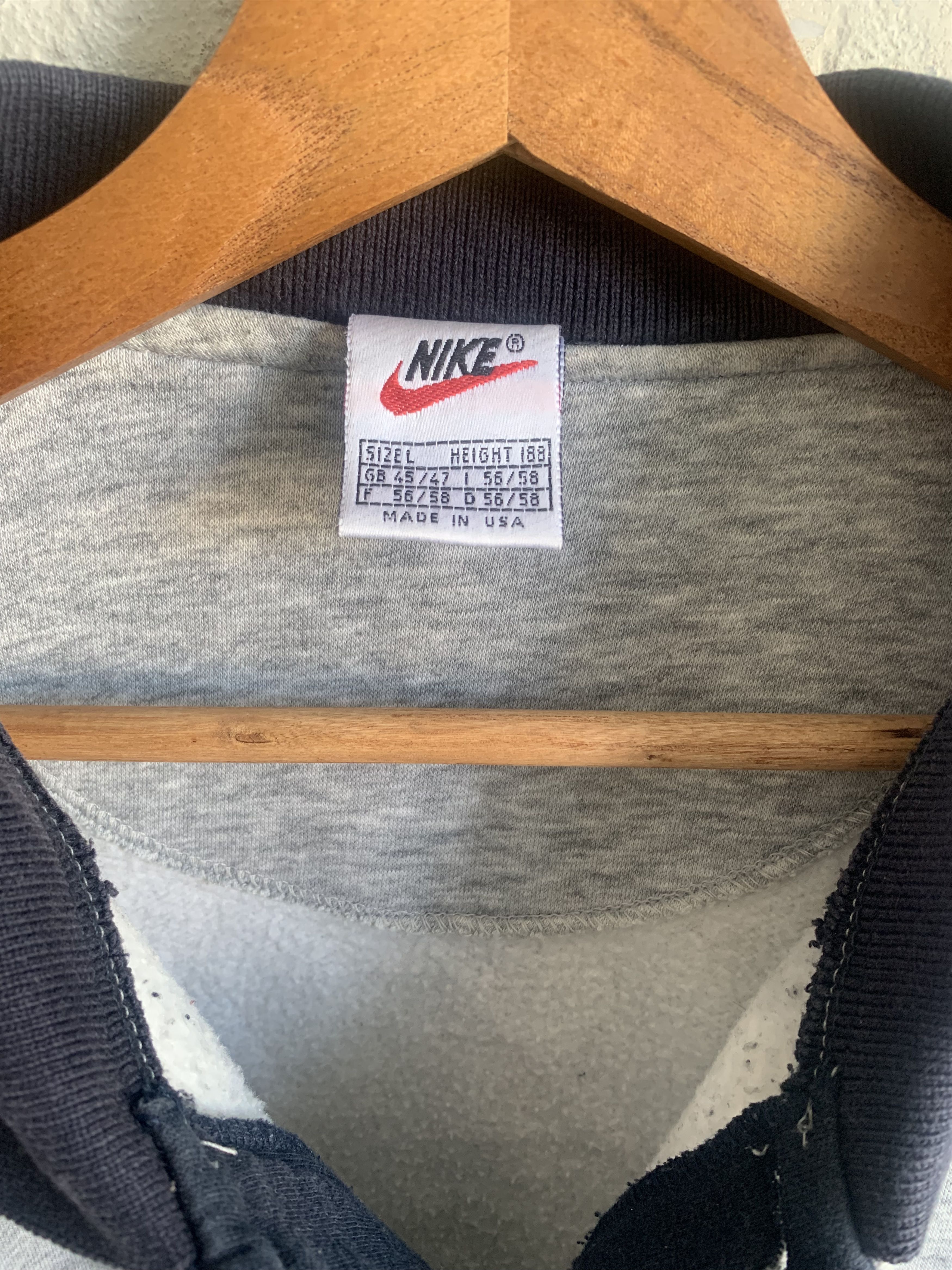 Nike Vintage Nike sweatshirt L Size US L / EU 52-54 / 3 - 2 Thumbnail