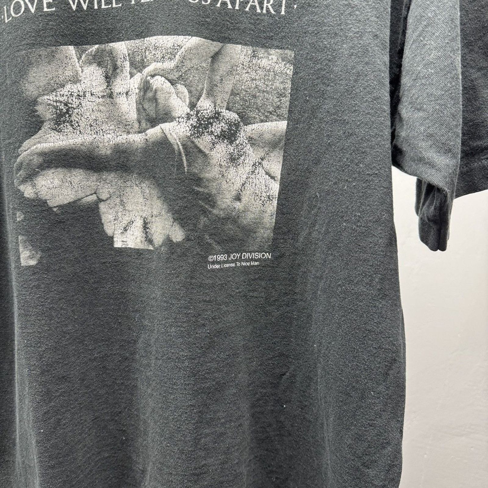 Band Tees 1993 Joy Division Shirt Thrashed Faded Single Stitch Grunge Size US L / EU 52-54 / 3 - 5 Thumbnail