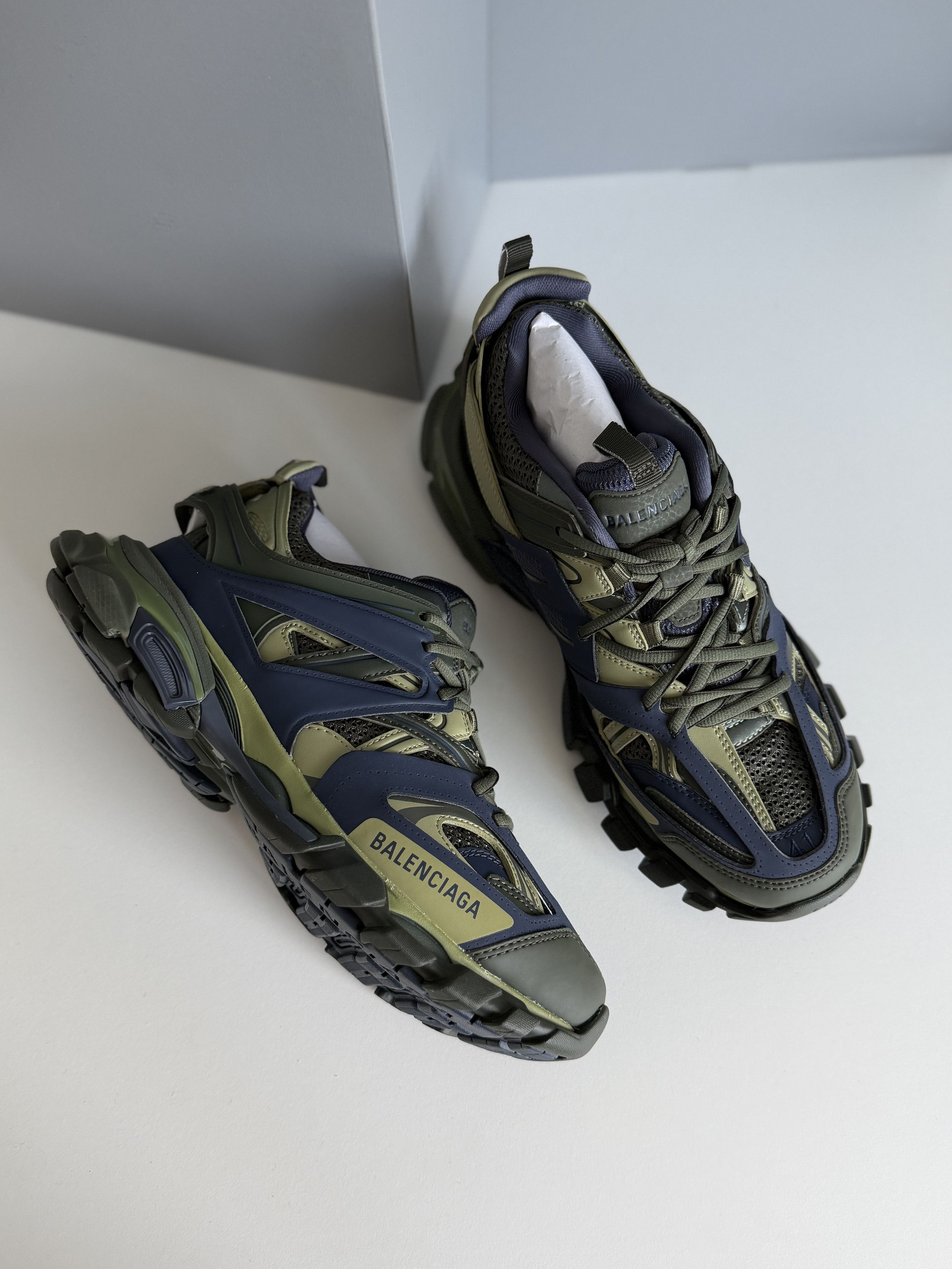 Balenciaga Balenciaga Track Size US 8 / EU 41 - 1 Thumbnail