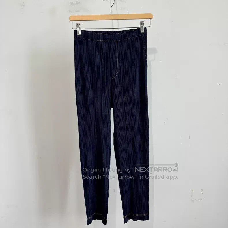 Issey Miyake Issey Miyake size:3 Blue Short-Sleeve Top Size 22" - 1 Thumbnail
