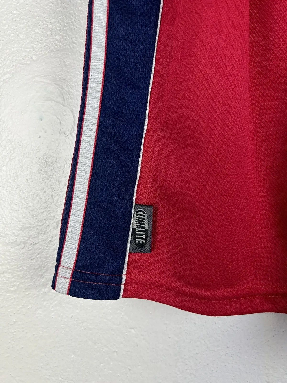 Adidas 00s Vintage Adidas FC Bayern Munchen 2000 Home Shorts Size US 36 / EU 52 - 6 Thumbnail