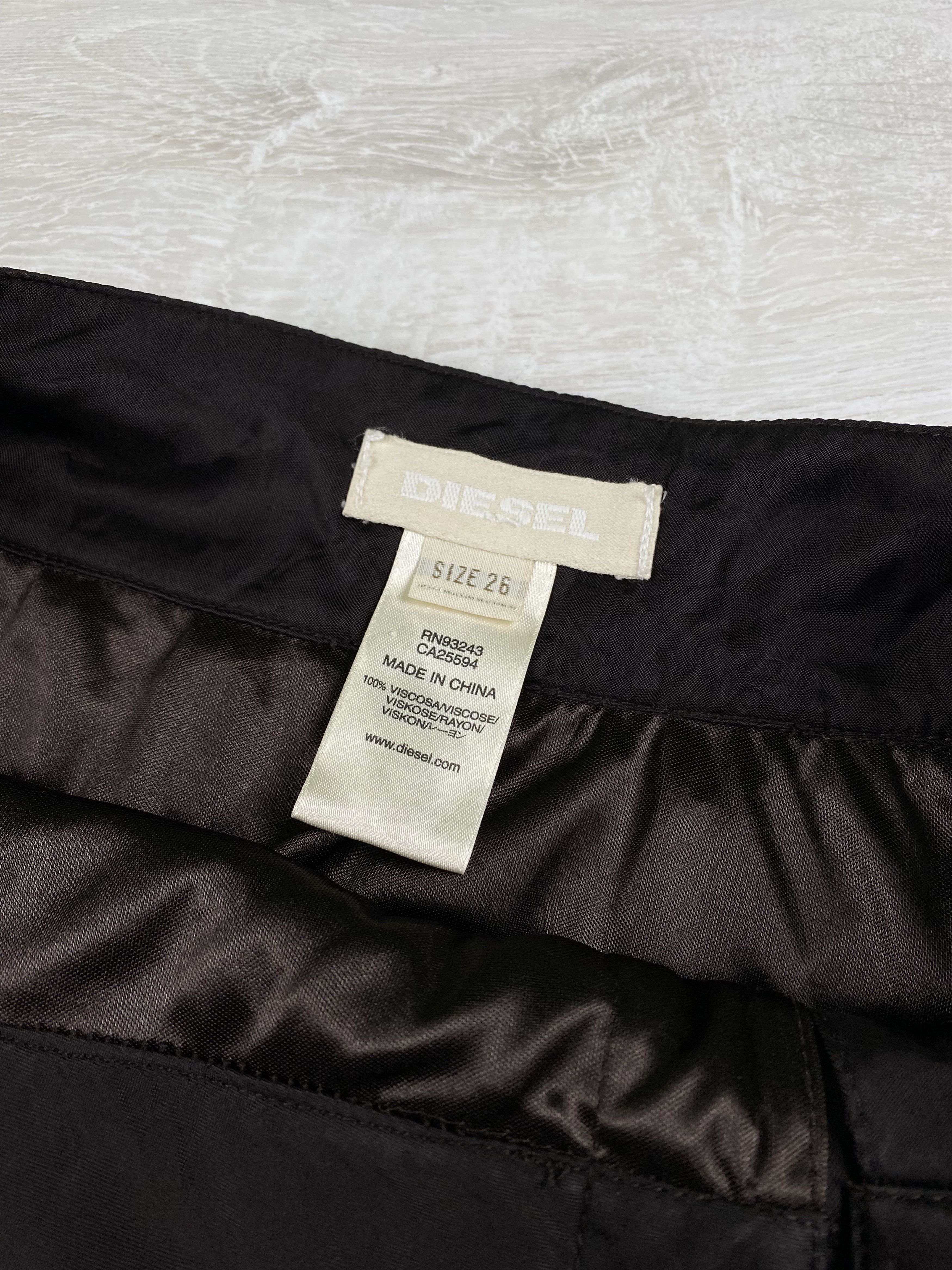Diesel Vintage Diesel skirt in dark brown with a burnt-in pattern Size 26" / US 2 / IT 38 - 7 Thumbnail