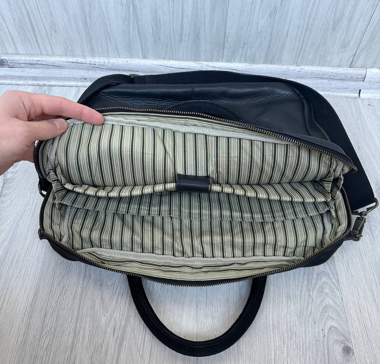 Leather Ted Baker 100% Genuine Leather Satchel Crossbody Work Bag Size ONE SIZE - 10 Thumbnail