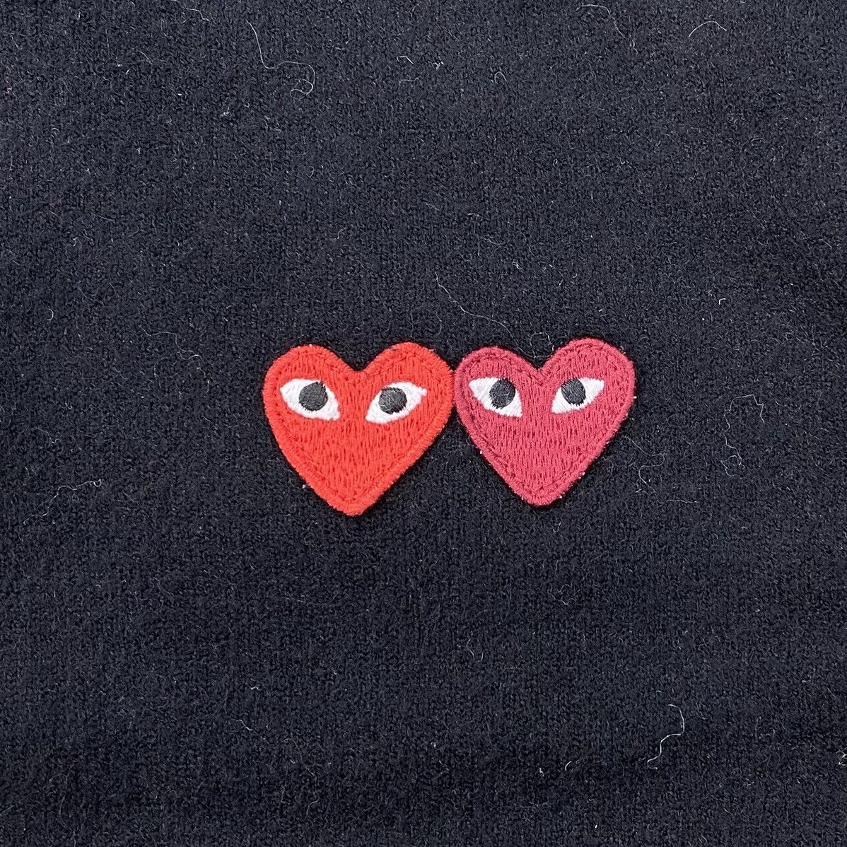 Comme des Garcons PLAY Comme des Garçons Play CDG Red Heart Logo Wool Cardigan Size US XS / EU 42 / 0 - 4 Thumbnail