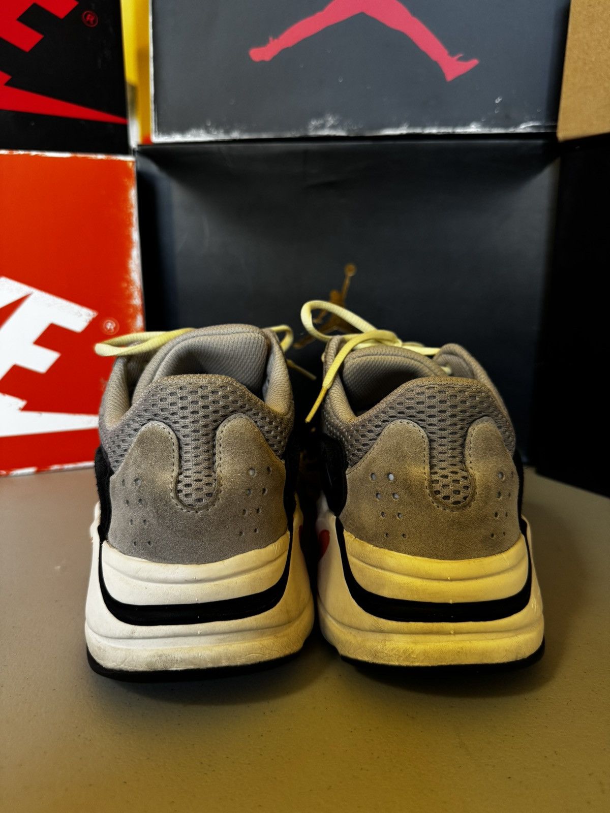 Yeezy Yeezy 700 wave runner Size US 9.5 / EU 42-43 - 4 Thumbnail
