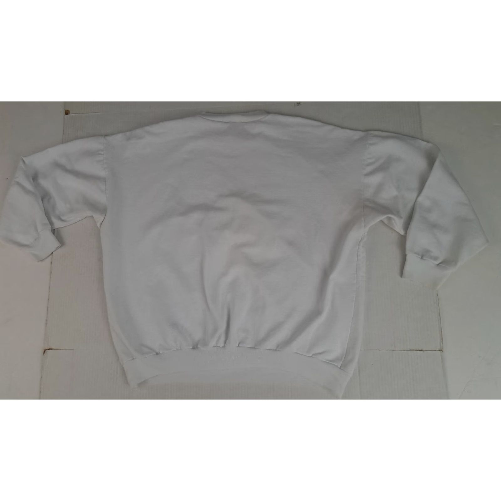Peanuts VINTAGE Novel Teez Sweatshirt White Crew Neck Long Sleeve Snow Graphic Print Unisex Adults XL Pullover Canvas Cotton Reg/Regular Size US XL / EU 56 / 4 - 8 Thumbnail