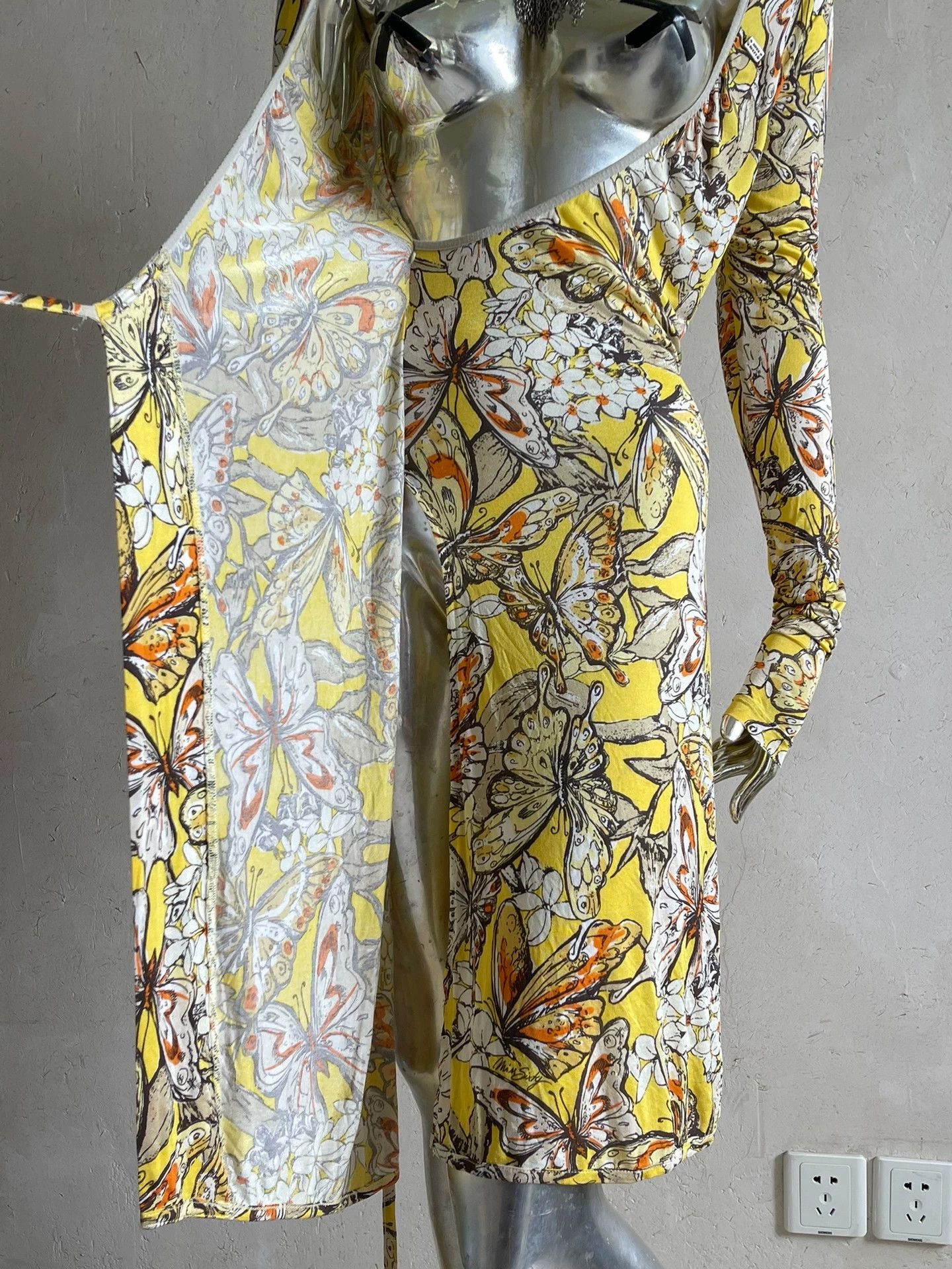 Miss Sixty Miss Sixty Vintage Butterfly Floral Ultra-Low Neck Dress Size S / US 4 / IT 40 - 6 Thumbnail