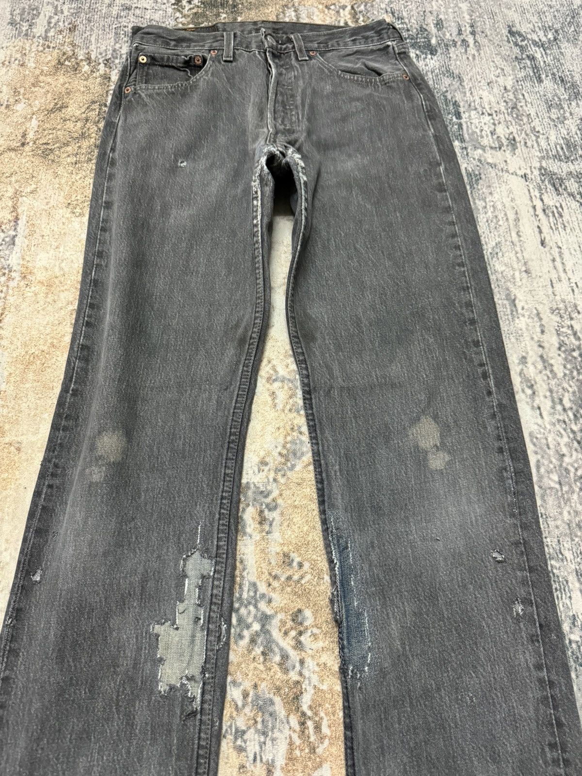 Levi's × Levi's Vintage Clothing × Vintage Vintage Levi’s 501 Distressed Denim Jeans Size US 30 / EU 46 - 2 Thumbnail