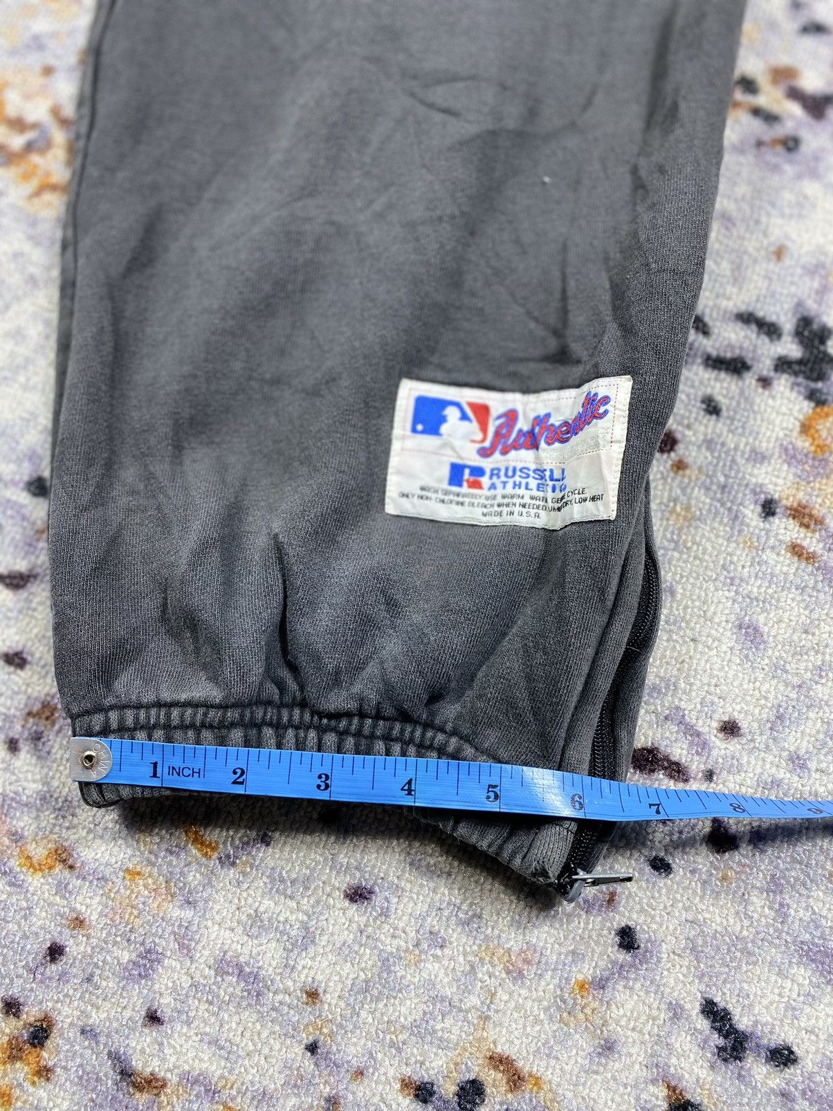 New York Yankees × Russell Athletic VTG Black Russell Athletic New York feded Jogger pants Baggy Size US 28 / EU 44 - 14 Thumbnail
