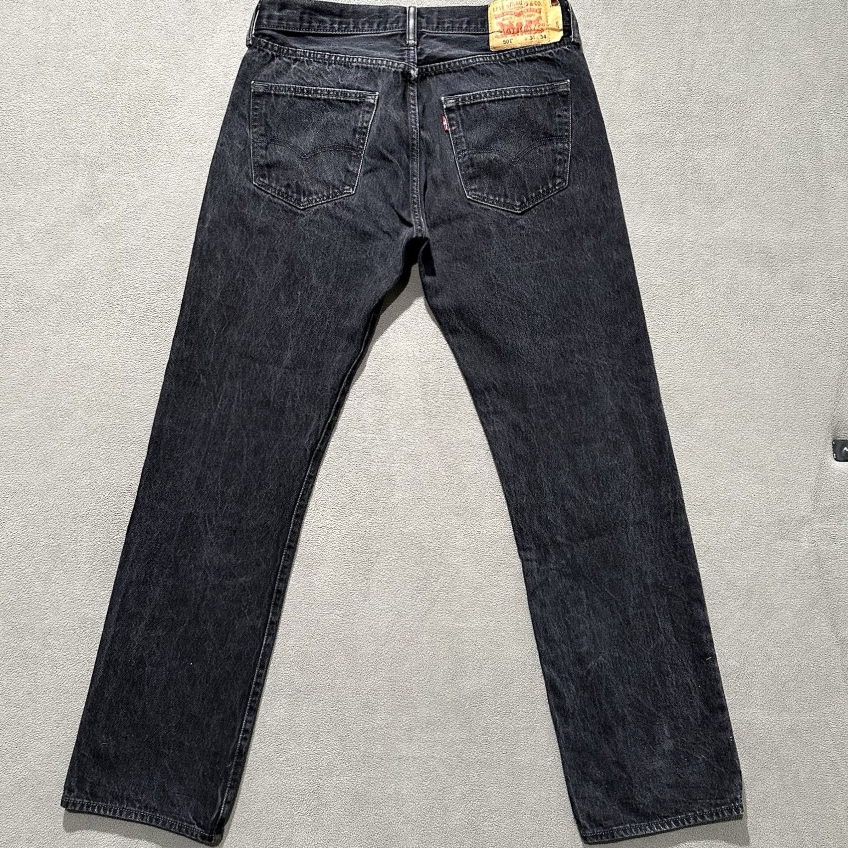 Levi's Levi's 501 Jeans Mens 34x34 Button Fly Dark Denim GUC Regular Fit Straight 5-Pocket Black 33x30.5 Inseam Vintage No Size US 34 / EU 50 - 2 Thumbnail