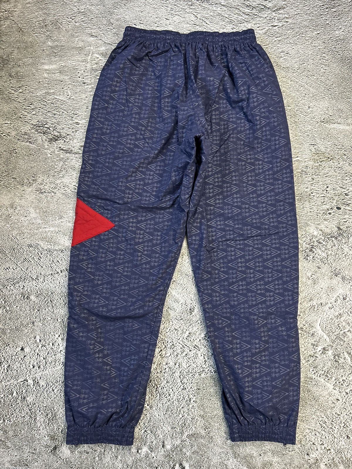 Umbro RARE England vintage Umbro track suit 90/92 navy big logo Size US XL / EU 56 / 4 - 16 Thumbnail
