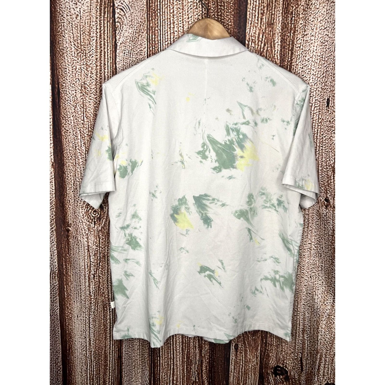 Lululemon Lululemon Shirt Mens Medium Airing Easy Camp Collar Snap Performance Button Up Size US L / EU 52-54 / 3 - 3 Thumbnail