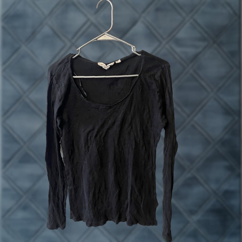H&M H&M Logg Shirt Women L Reg Fit Black Long Sleeve Round Neck Size L / US 10 / IT 46 - 1 Thumbnail