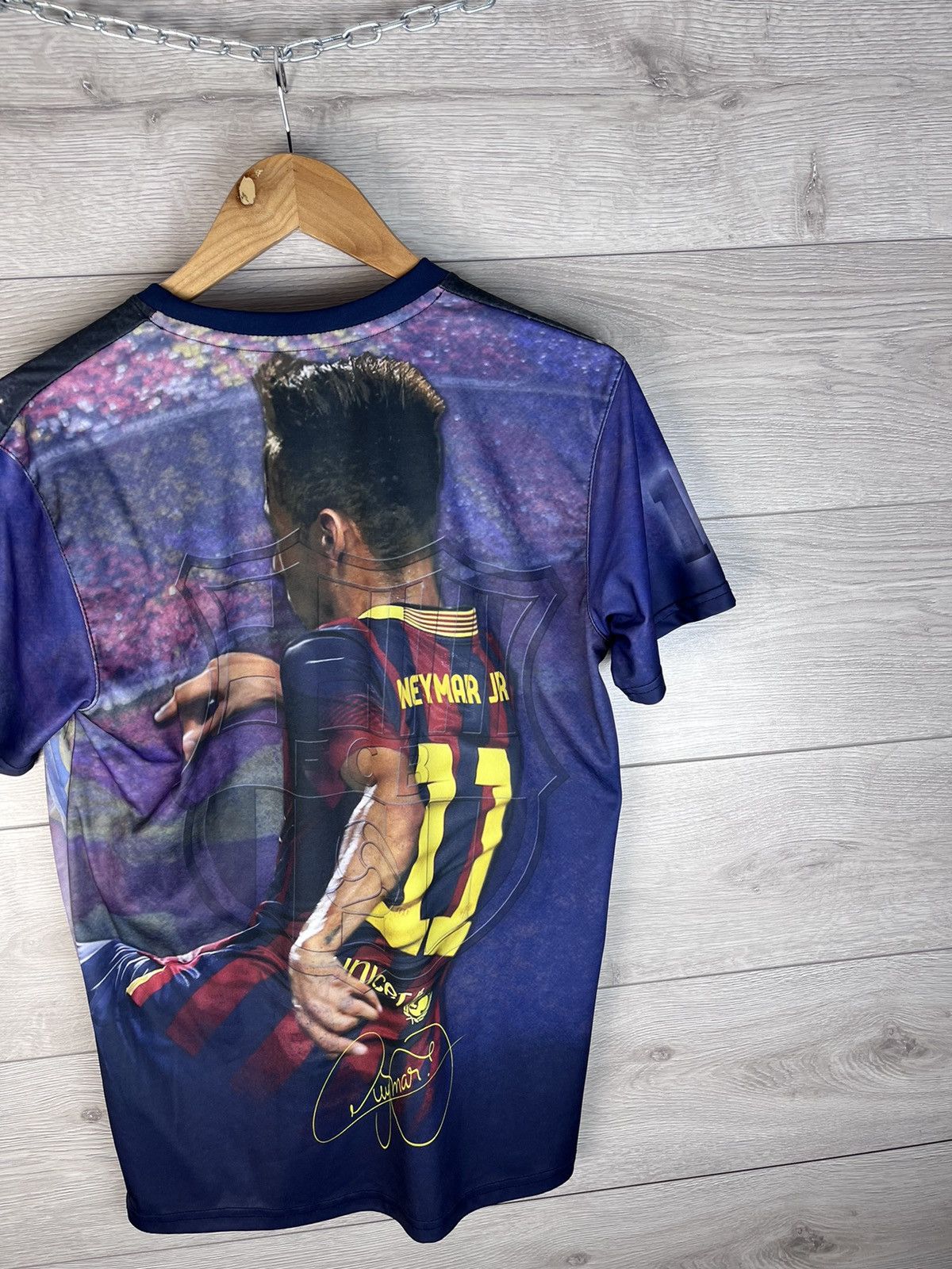Other Men’s football t-shirt merch Fc Barcelona Neymar #11 size M Size US M / EU 48-50 / 2 - 11 Thumbnail