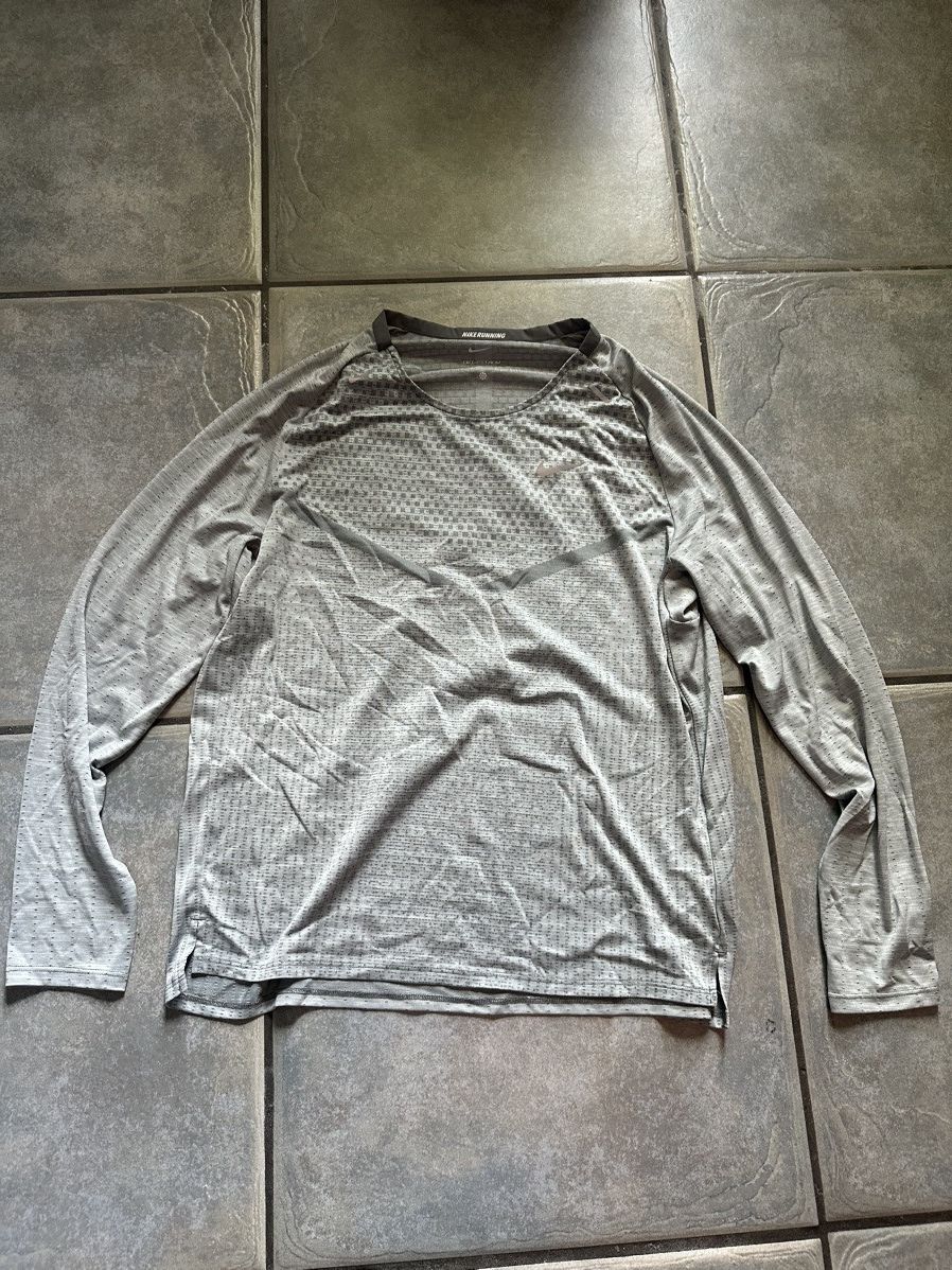 Nike Nike Pro long sleeve DriFit Size US L / EU 52-54 / 3 - 1 Thumbnail