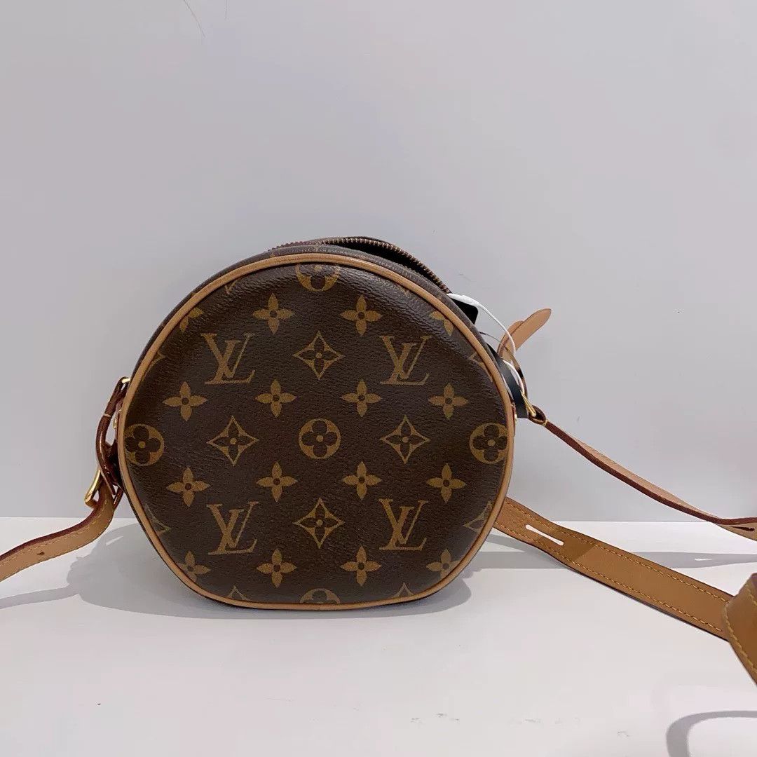 Louis Vuitton Pre-loved Bag Very good condition Size ONE SIZE - 1 Thumbnail