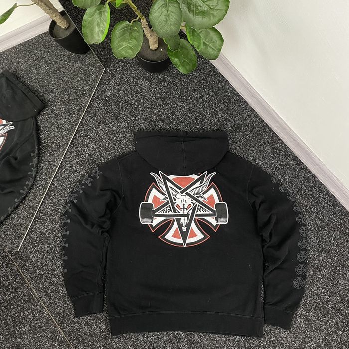 Independent x best sale thrasher hoodie