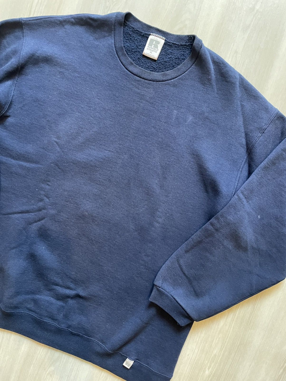 Russell Athletic Vintage Russell Athletic Navy Blank Crewneck Sweater USA XL Size US XL / EU 56 / 4 - 2 Thumbnail