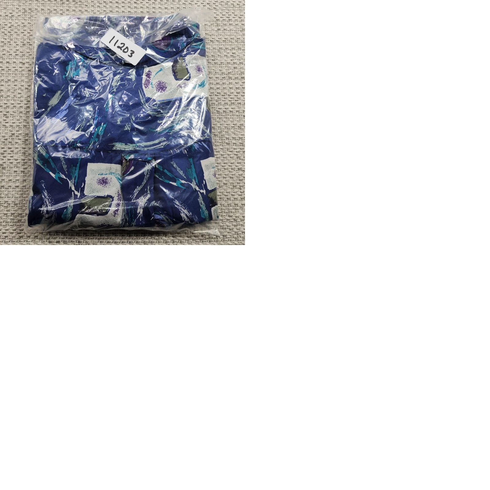 Merona VINTAGE Verona Original Shirt Mens XL Blue 100% Silk Short Sleeve Button Up Abstract Graphic Print 90s Beach California Hawaiian Size US XL / EU 56 / 4 - 9 Thumbnail