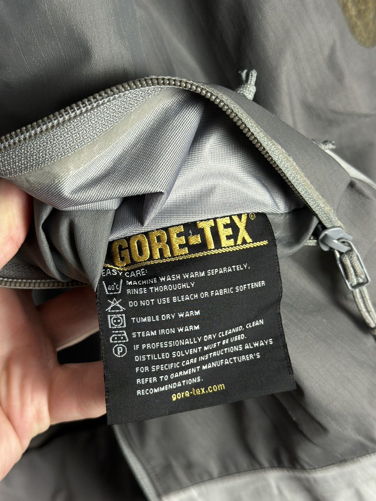 Arc'teryx Vintage 2003 Arc'teryx Sidewinder GoreTex XCR Jacket Size US M / EU 48-50 / 2 - 22 Thumbnail