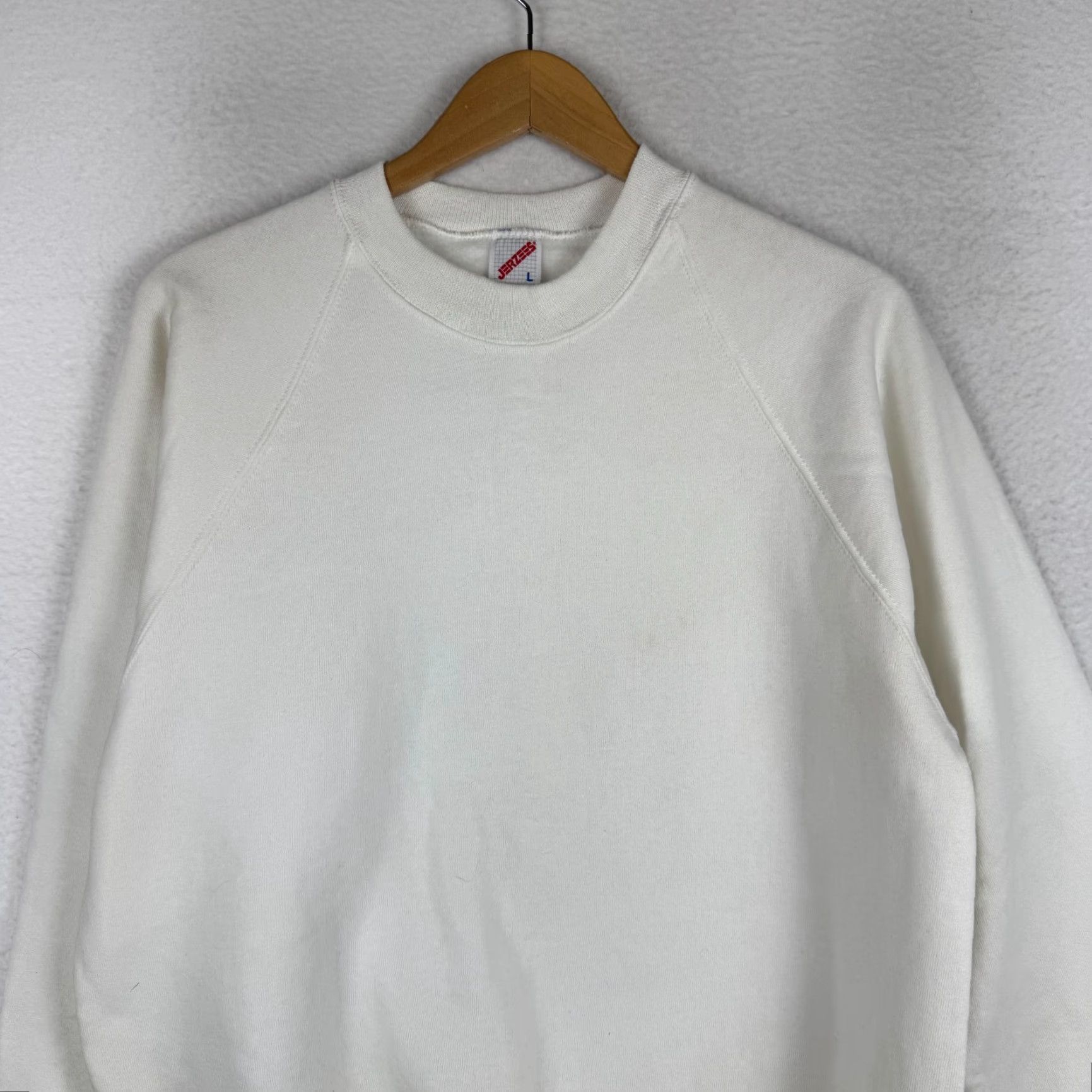 Jerzees VINTAGE Jerzees Sweatshirt Pullover Regular L White 90s 80s NOS Made in USA Mens Long Sleeve Crew Neck Cotton Fleece Size US L / EU 52-54 / 3 - 5 Thumbnail