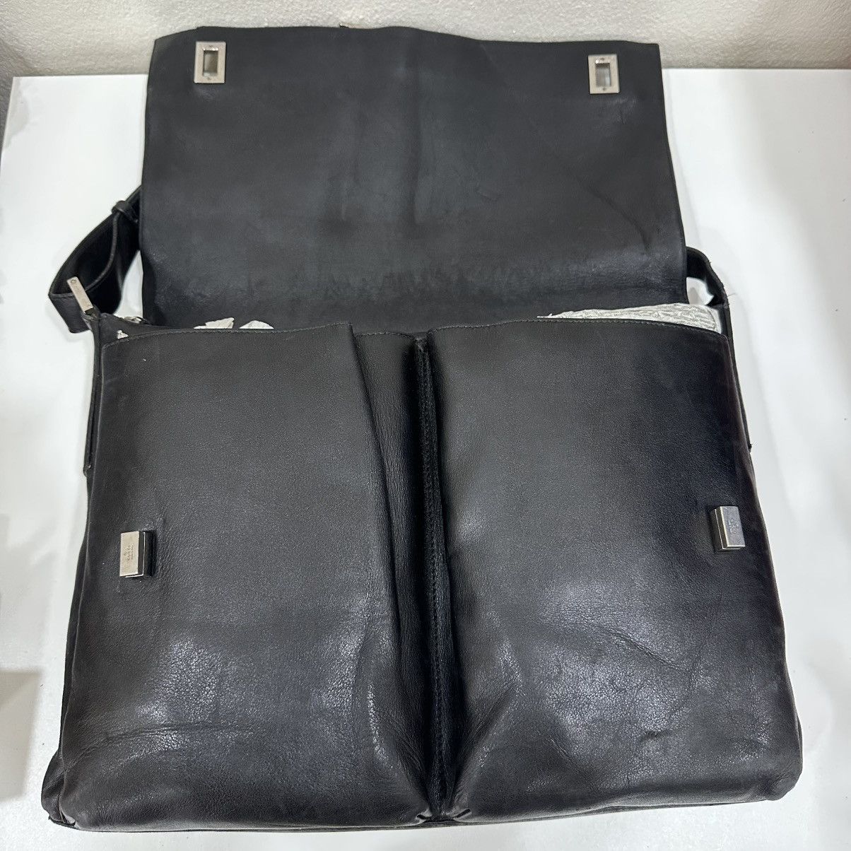Gucci GUCCI BLACK LEATHER MESENGGER BAG 22 Size ONE SIZE - 16 Thumbnail