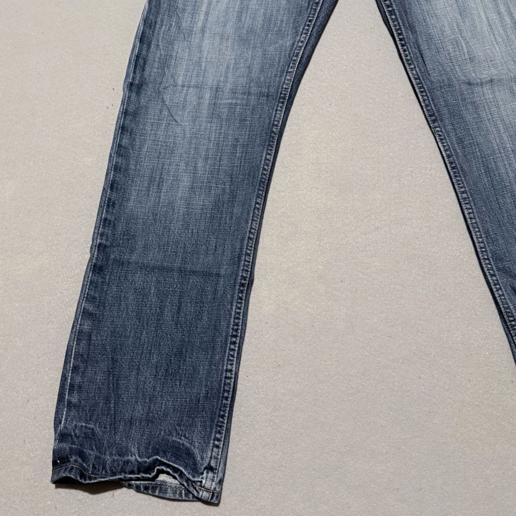 American Eagle Outfitters American Eagle Jeans Men Blue Slim Straight 32x30 Distressed Medium Wash Denim 5-Pocket Metrics Size US 32 / EU 48 - 5 Thumbnail