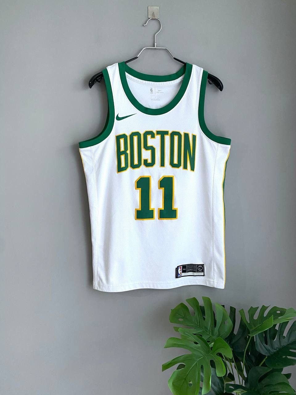 NBA × Nike NBA Basketball Jersey Boston Celtics #11 Irving M AJ4596-101 Size US M / EU 48-50 / 2 - 1 Thumbnail