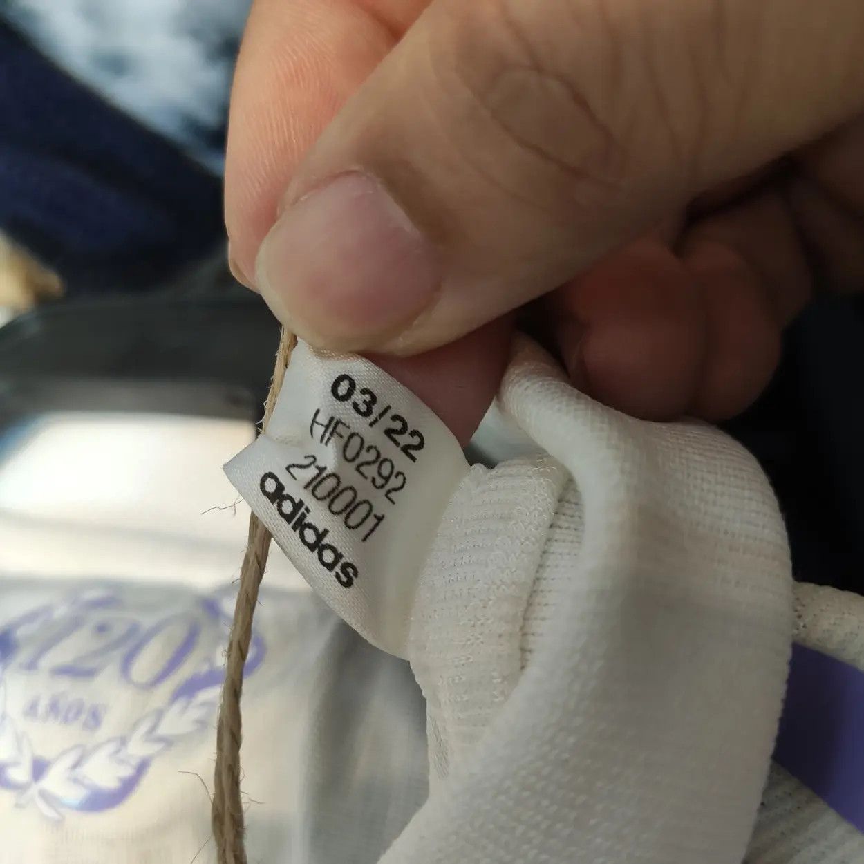 Adidas adidas Real Madrid 22/23 Home Authentic Jersey Size US M / EU 48-50 / 2 - 2 Thumbnail
