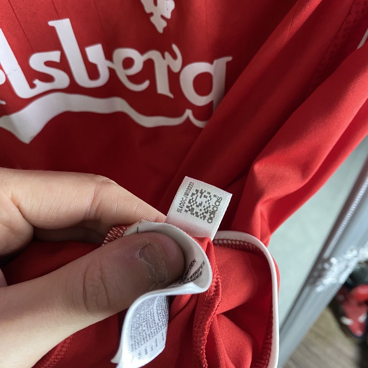 Adidas Adidas Liverpool jersey size Large Carlsberg Size US L / EU 52-54 / 3 - 9 Thumbnail