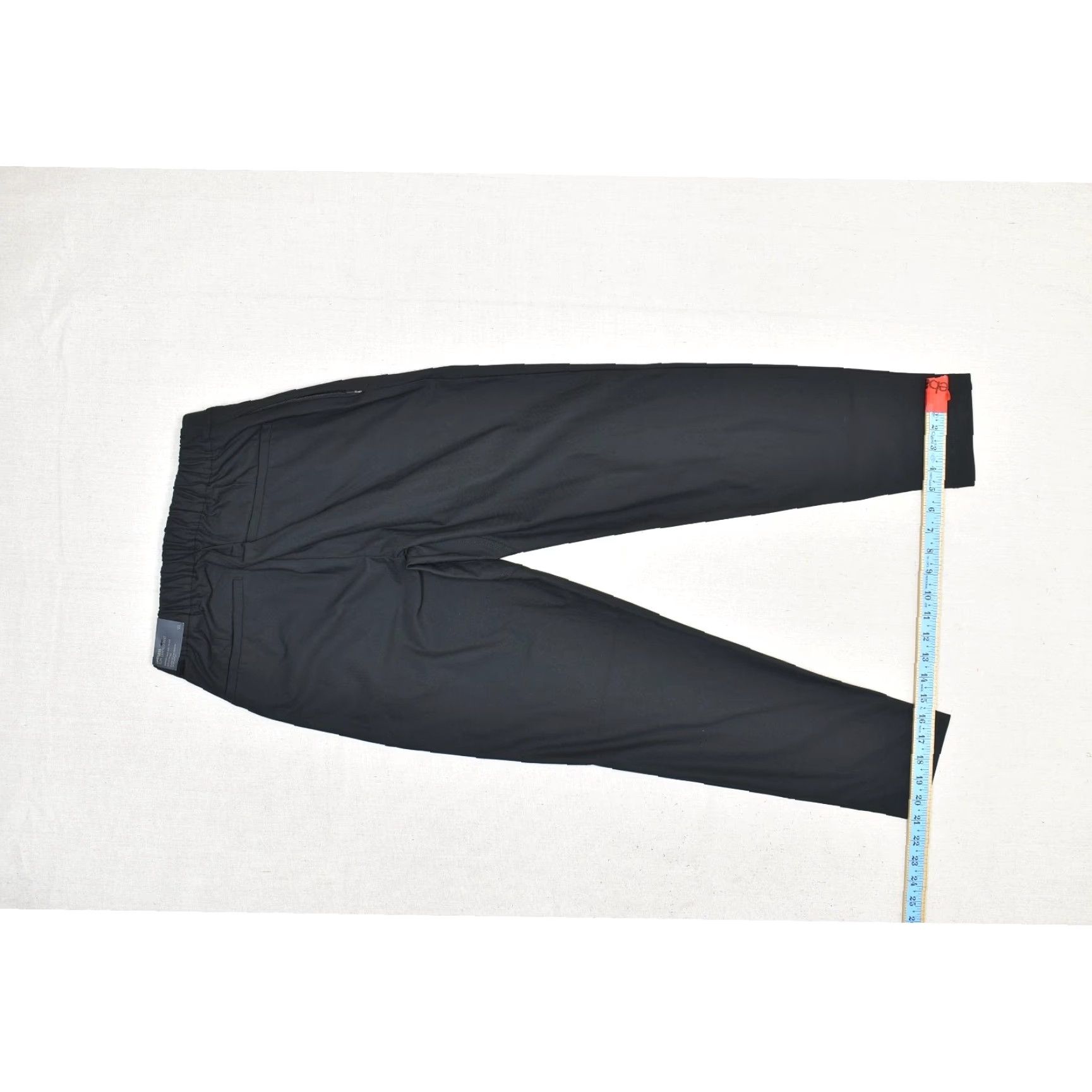 Vuori NEW Vuori Men's Slim Taper Black Performance Jogger Regular Size S Size US 29 - 8 Thumbnail