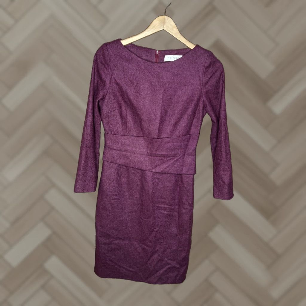 eyeshadow that goes with burgundy dress Trocadero Long Sleeve Velvet Pencil Dress main image 0