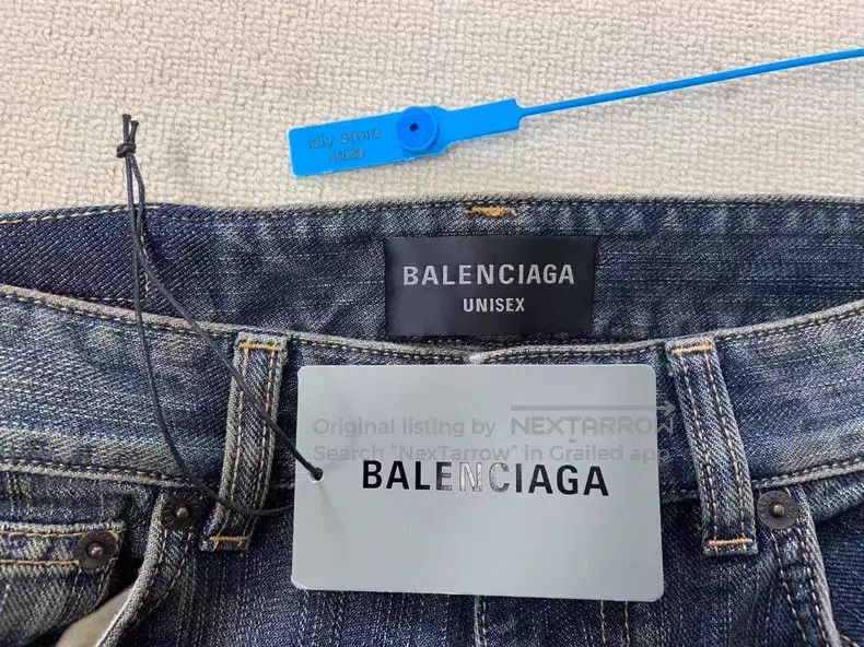 Balenciaga Balenciaga size S Mid Rise Casual Flare Jeans Size US 27 - 5 Thumbnail