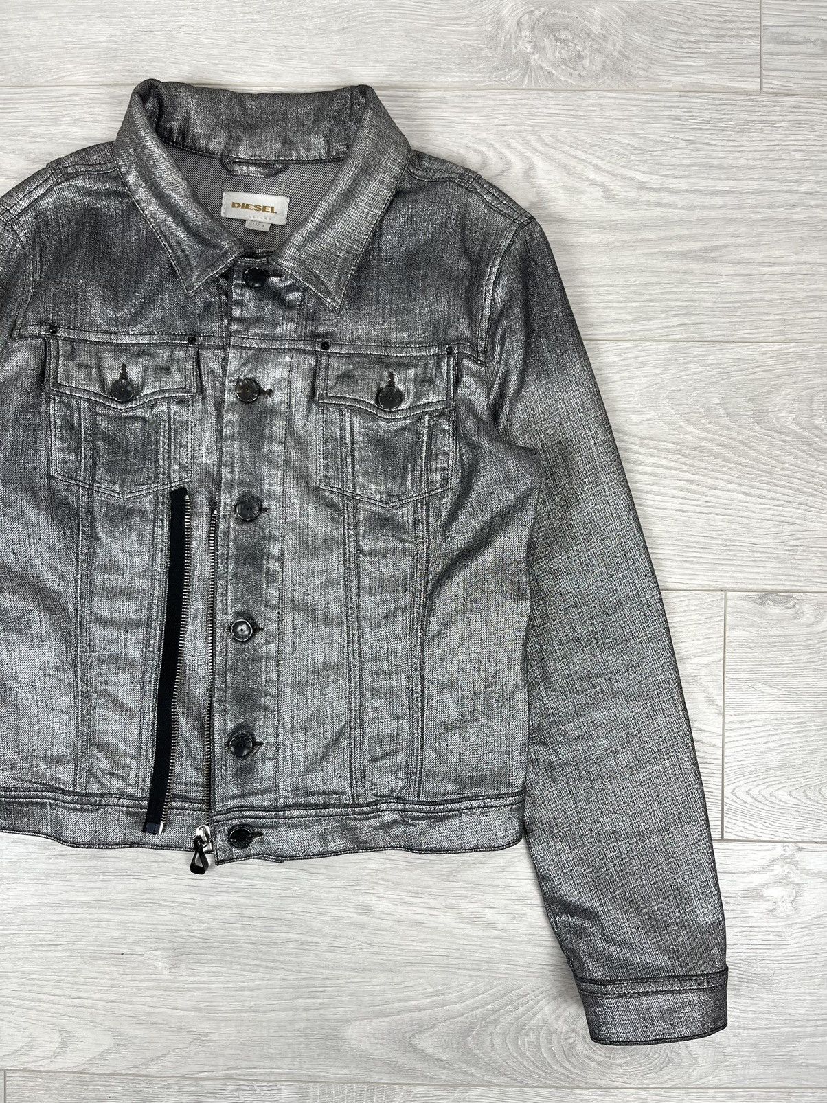Diesel Diesel Y2K Silver Denim Waxed Trucker Jacket L Size Size L / US 10 / IT 46 - 2 Thumbnail