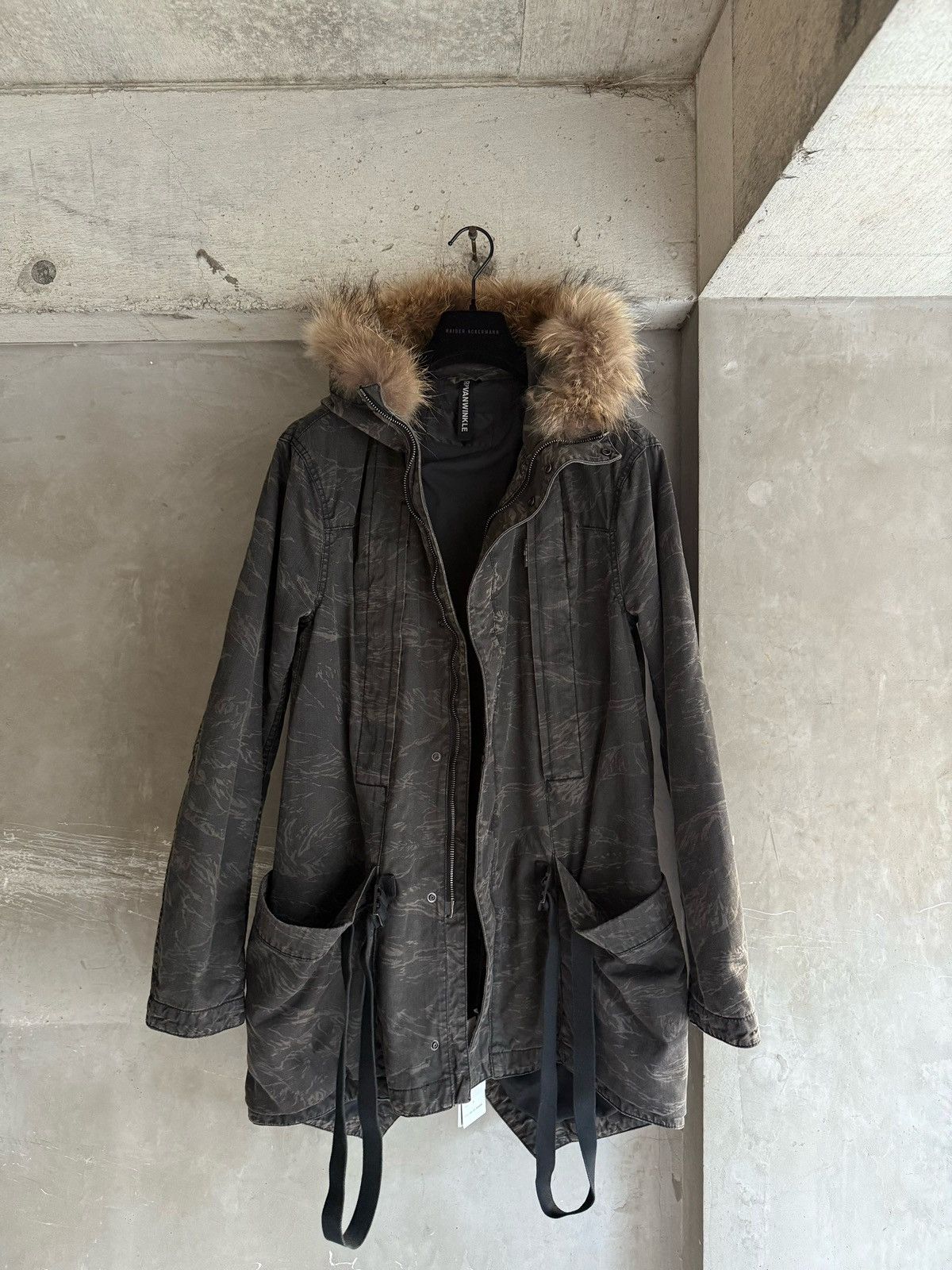 The Viridi-anne × ripvanwinkle Mods Coat RIP VAN WINKLE × The Viridi-anne 18AW Fur-Hooded Mods Coat - www