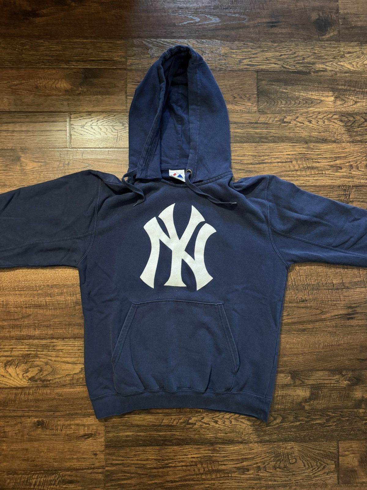 Majestic vintage NY hoodie Size US M / EU 48-50 / 2 - 1 Thumbnail