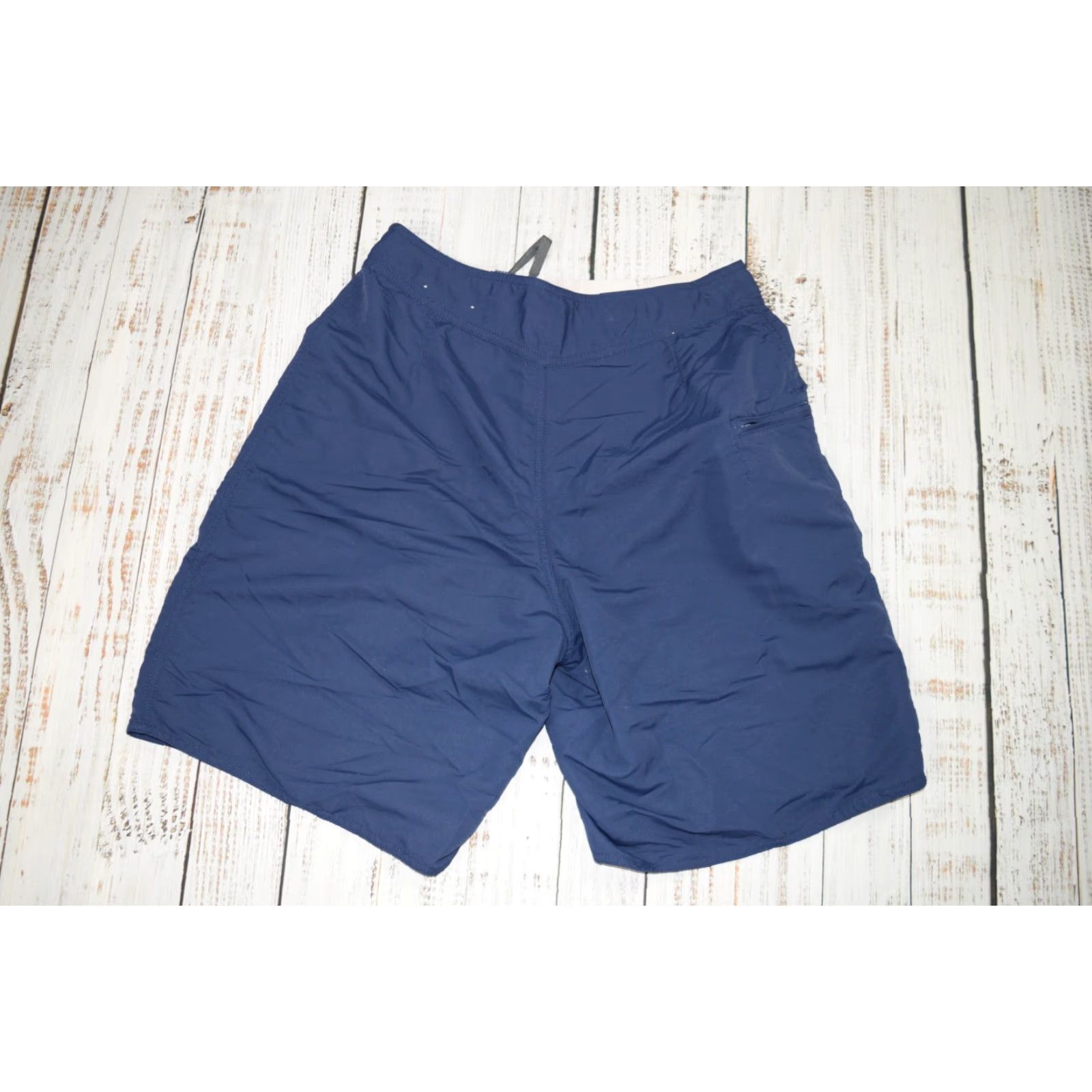 Patagonia VINTAGE Patagonia Mens Swim Shorts Trunks WaveFarer Zip Pocket Navy Blue 30 Size US 30 / EU 46 - 5 Thumbnail