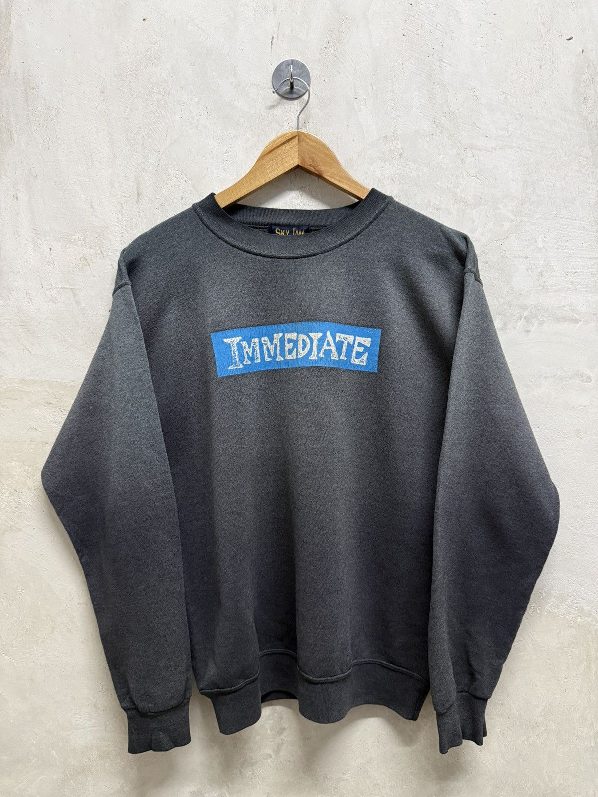 Vintage Vintage Distressed “Immediate” Box Logo Skate Sweatshirt Size US M / EU 48-50 / 2 - 1 Thumbnail